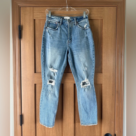 Abercrombie & Fitch Denim - Abercrombie & Fitch Skinny High Rise Curve Love Distressed Jeans size 2 / 26